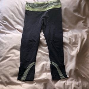 Lululemon 21” gray leggings, size 6